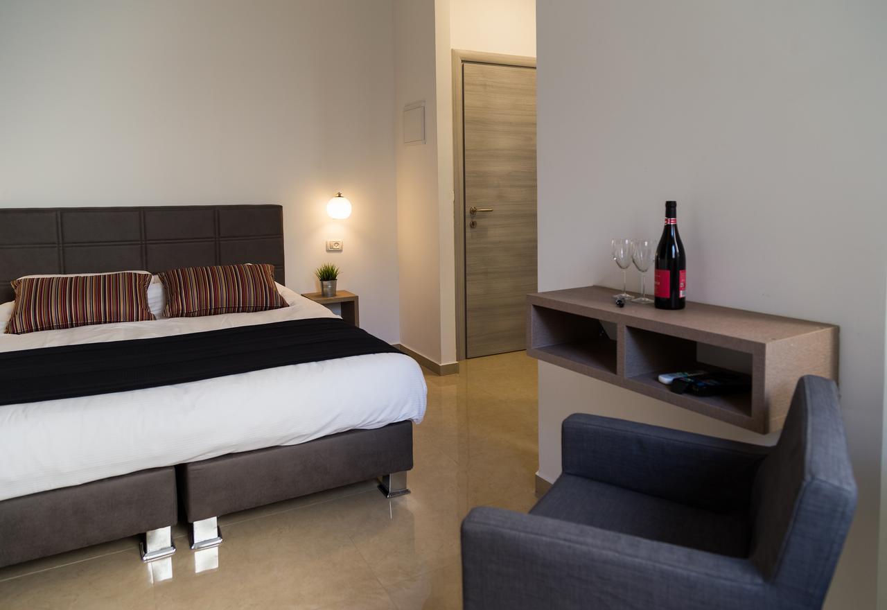Johnny Hotel Йерусалим Екстериор снимка